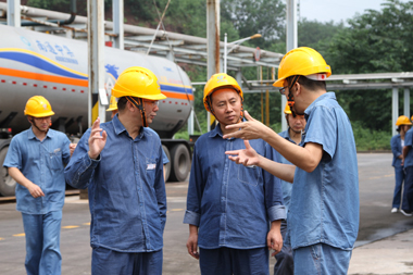 廖廷君检查5.JPG
