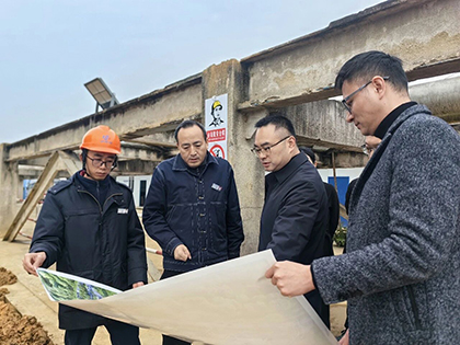 纳溪区委书记袁维荣带队调研金沙澳门(中国)唯一官方网站科技创新产业孵化平台项目