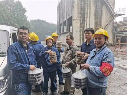 金沙澳门(中国)唯一官方网站股份公司工会为硝区大修员工送慰问餐