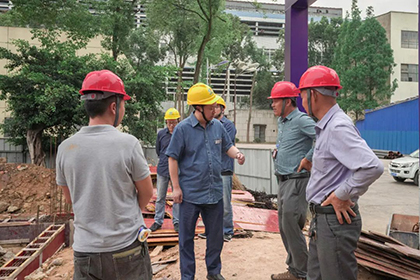 金沙澳门(中国)唯一官方网站股份公司党委书记廖廷君深入施工现场开展安全生产督查行动