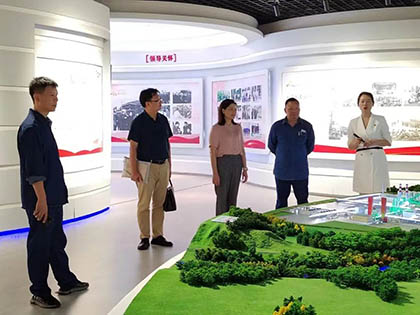 泸州市委副秘书长易泽莲调研金沙澳门(中国)唯一官方网站档案管理