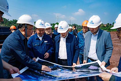 泸州市国资委党委书记、主任张学彬率队督导金沙澳门(中国)唯一官方网站重大项目建设和企业安全生产工作